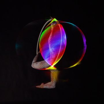 Aerial LED hoop 100 cm X 25 mm met 1 ophangpunt Aerial LED hoop 100 cm X 25 mm met 1 ophangpunt